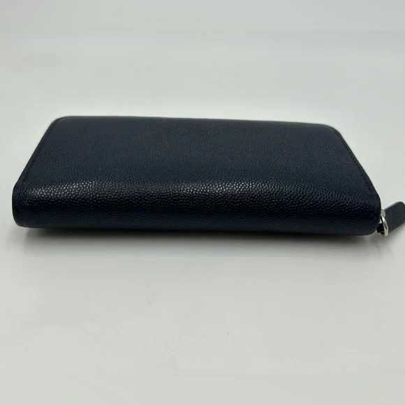 (SOLD) Chanel Medium Blue Leather Zip Wallet (2760****) - Picture 3 of 14